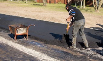 AVANZA EL PROYECTO DE ASFALTADO EN MONTE RINCN